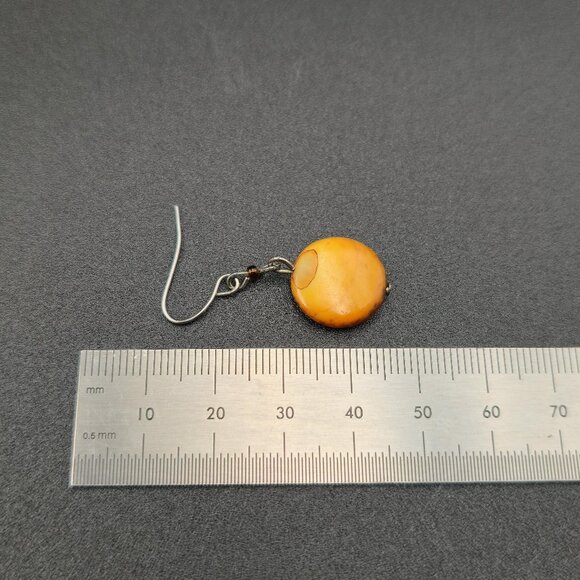 Silver Plated Round Yellow Shell Handmade Dangle Earrings A6314 - Picture 4 of 5